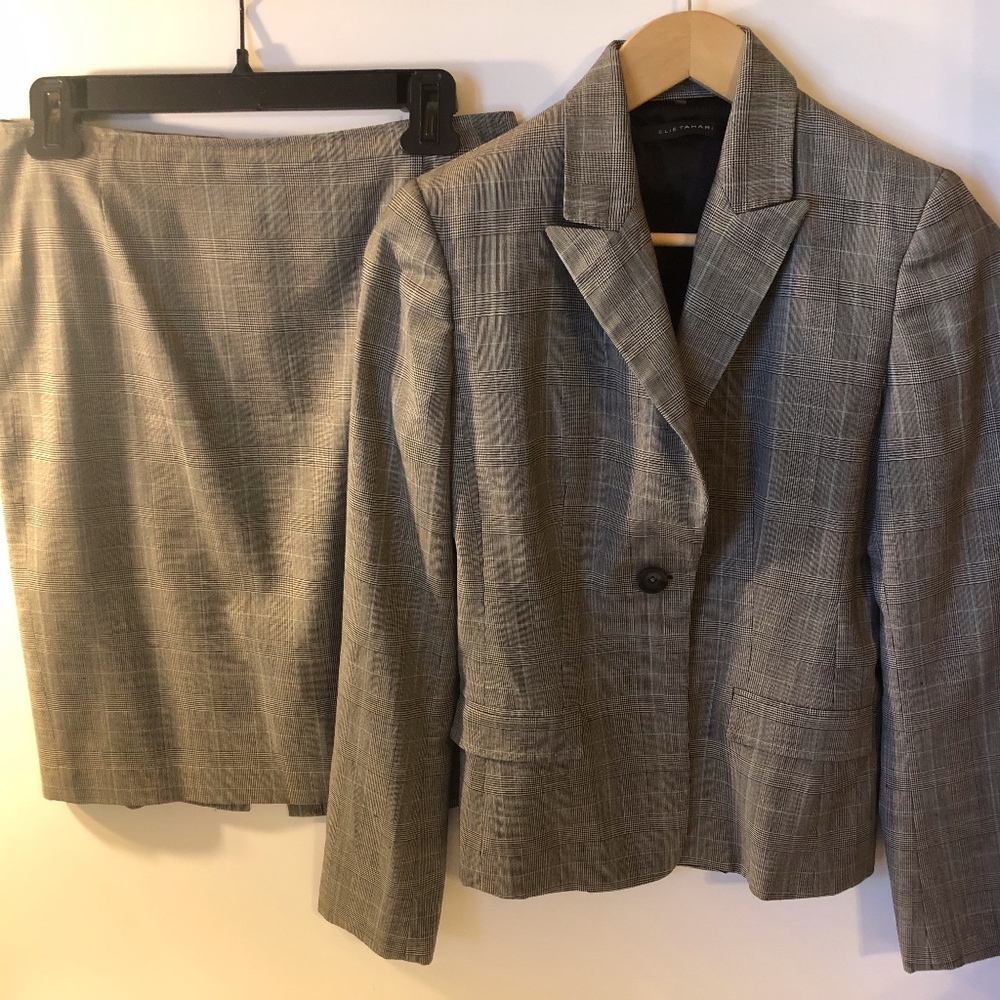 Suit with Skirt